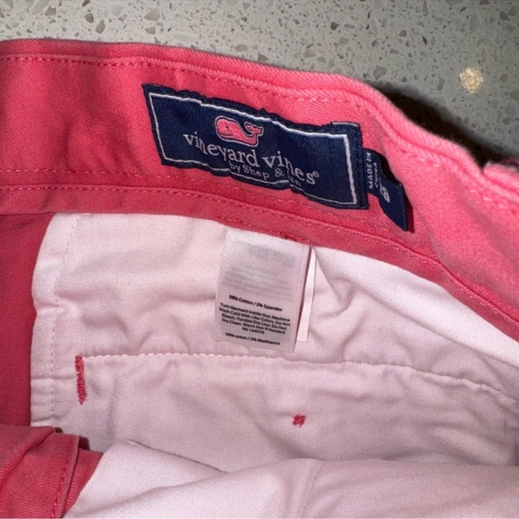 Vineyard Vines Men's 28W Light Red Flat Front 7’ Breaker Shorts - Picture 5 of 8